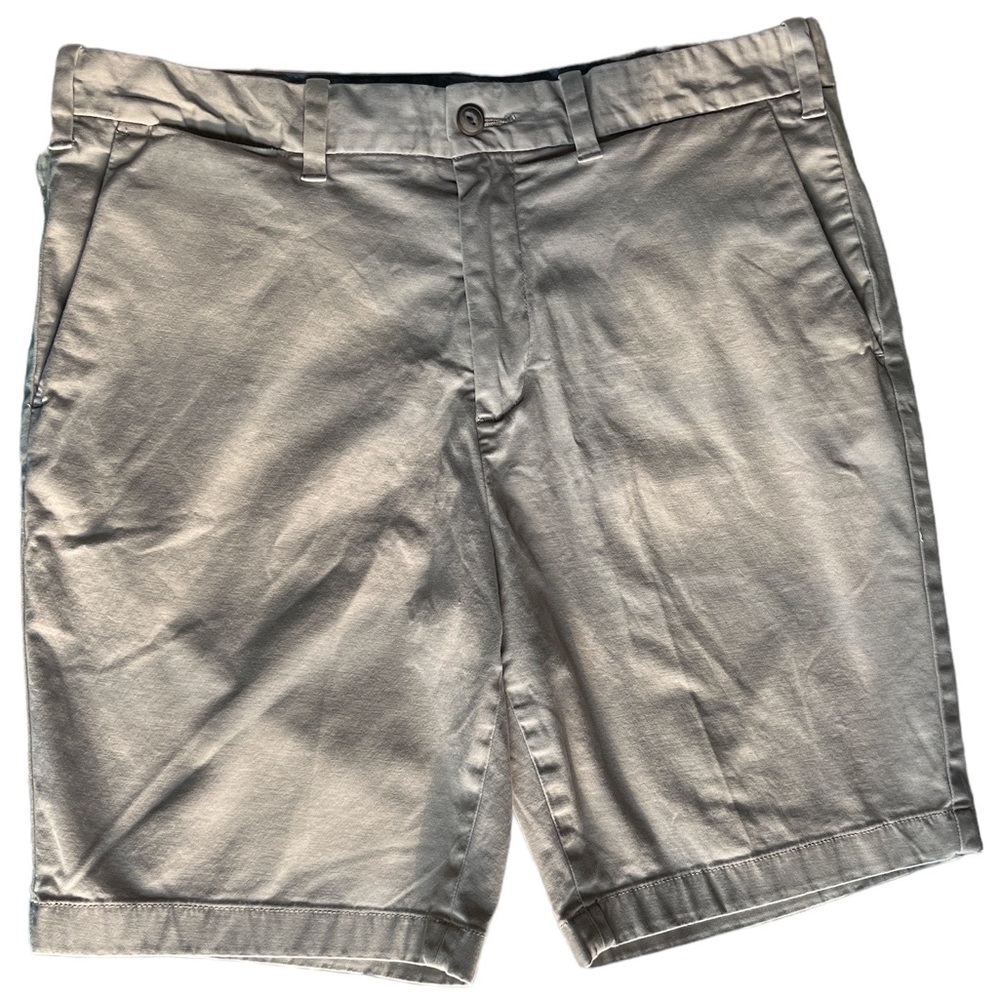 Nautica | Men’s Slim Fit Stretch Khaki Dress Shorts Size 36 W